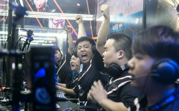 不仅是他个 不仅是他个