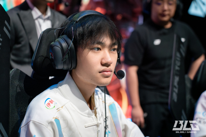 相比赛场数 相比赛场数