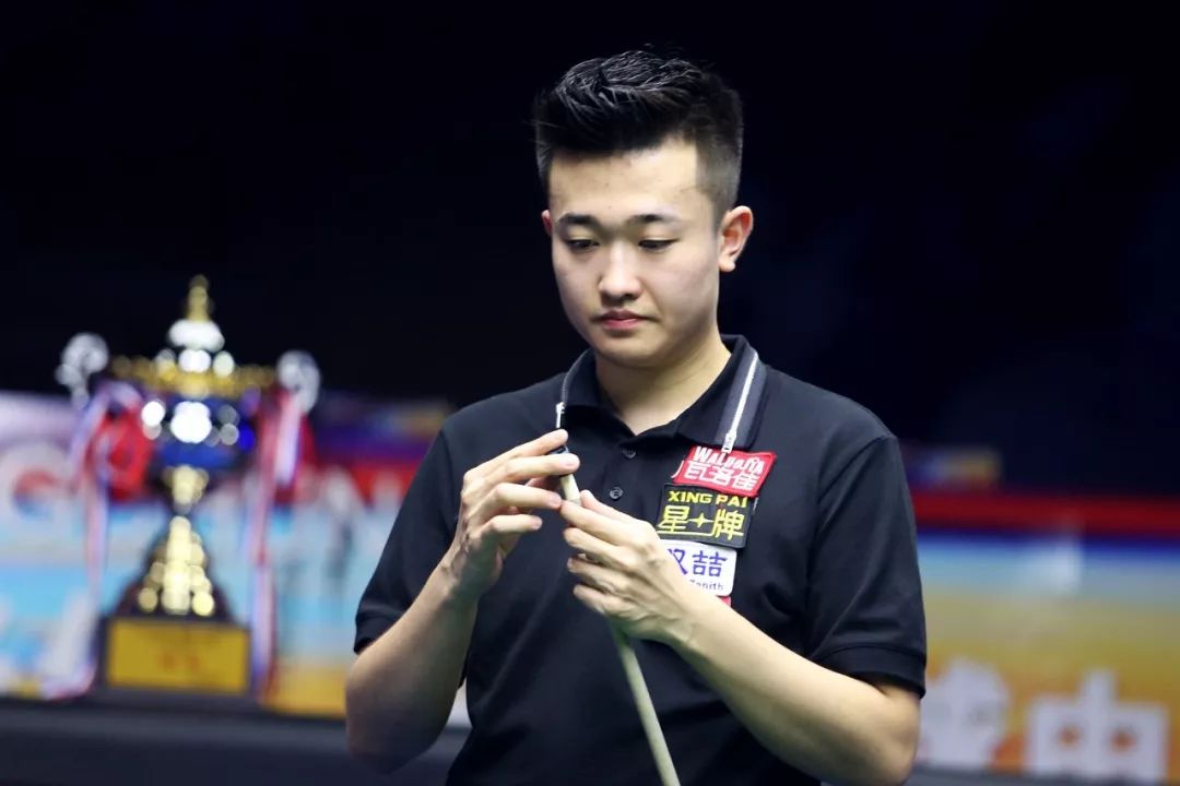 双重国籍球 双重国籍球